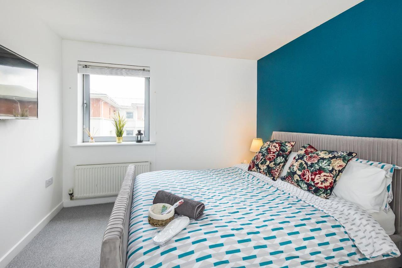 Bow Wharf Apartments Londen Buitenkant foto