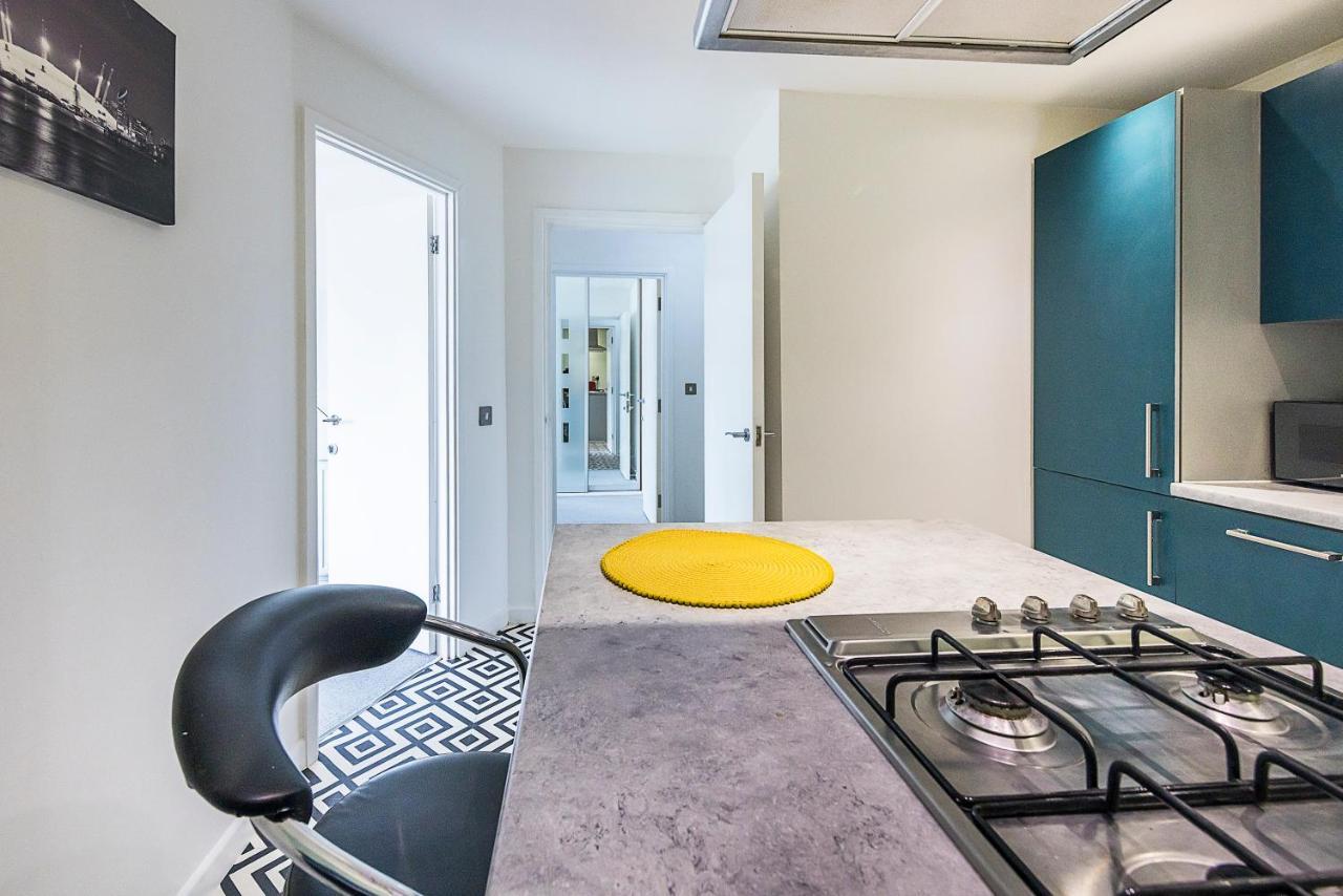 Bow Wharf Apartments Londen Buitenkant foto